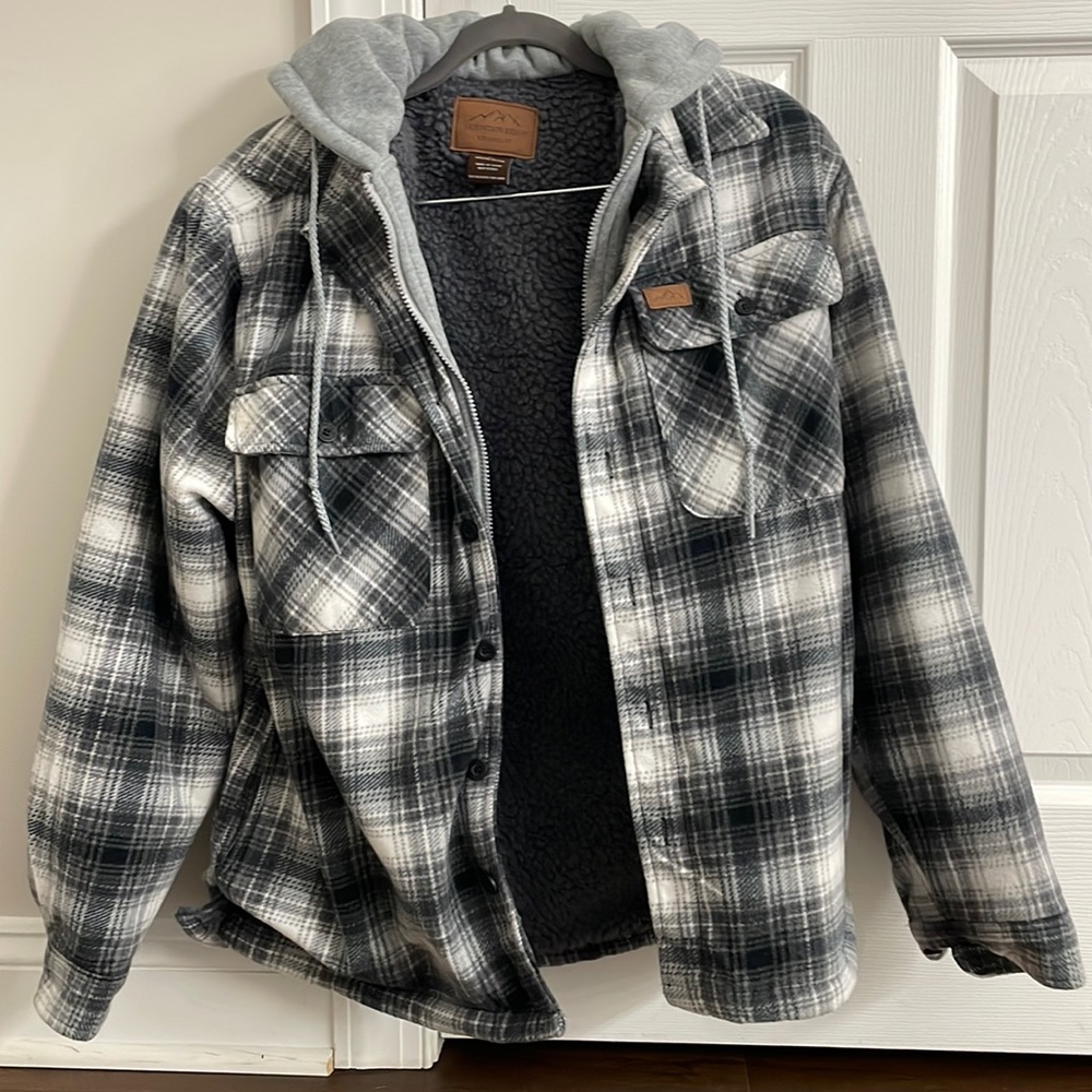 Mountain Ridge Large hooded flannel shirt jacket